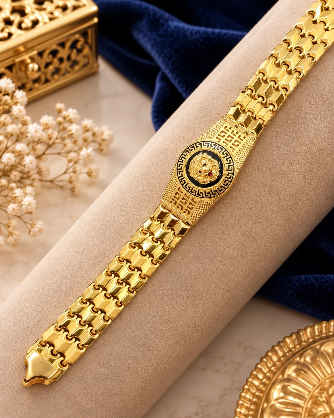 Gold link bracelet with a medallion centre